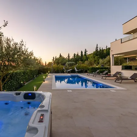Bura Zadarvillas