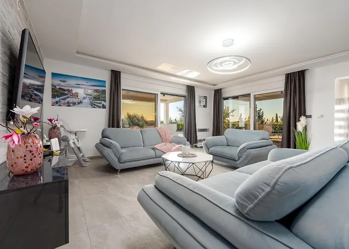Bura Zadarvillas Βίλα *