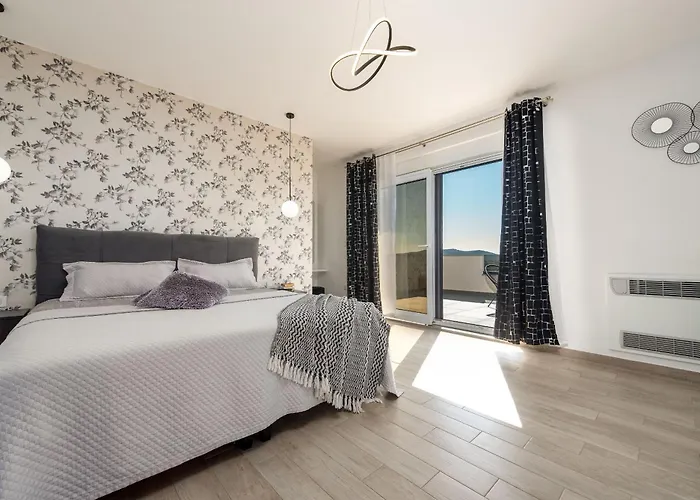Bura Zadarvillas *